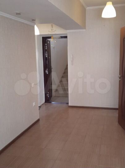 2-к. квартира, 61 м², 3/6 эт.