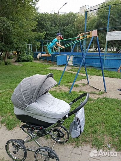 Коляска люлька для новорожденного