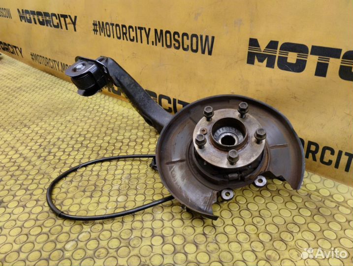 Кулак задний правый Bmw Z4 E85 M54B25 2.5 256S5