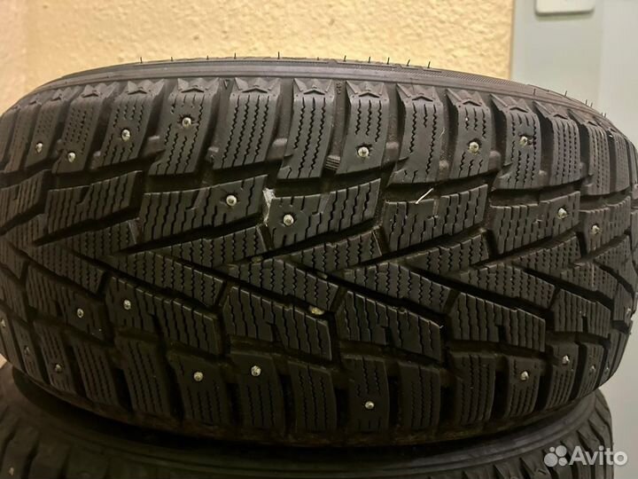 Roadstone Winguard Sport 215/50 R17