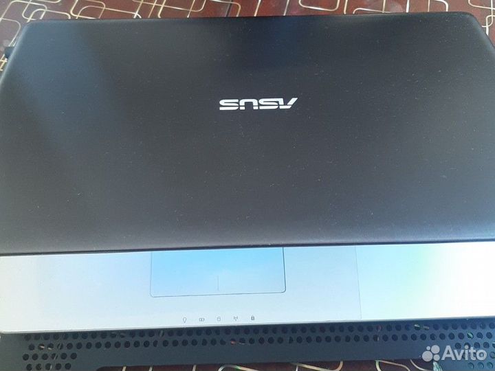 Продам ноутбук asus
