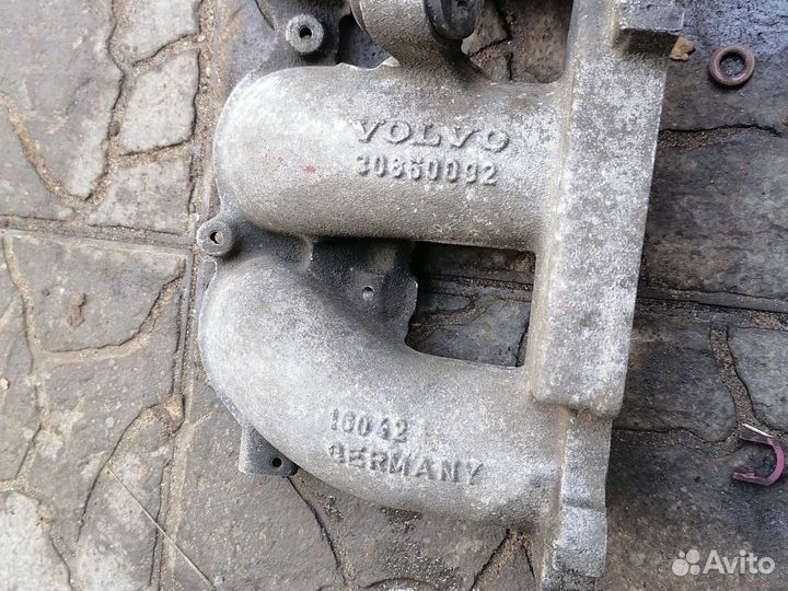 Вольво S40 коллектор впускной