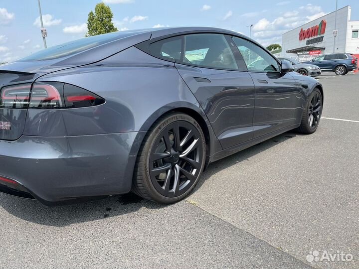 Tesla Model S 1020 л.с. AT, 2023, 8 000 км