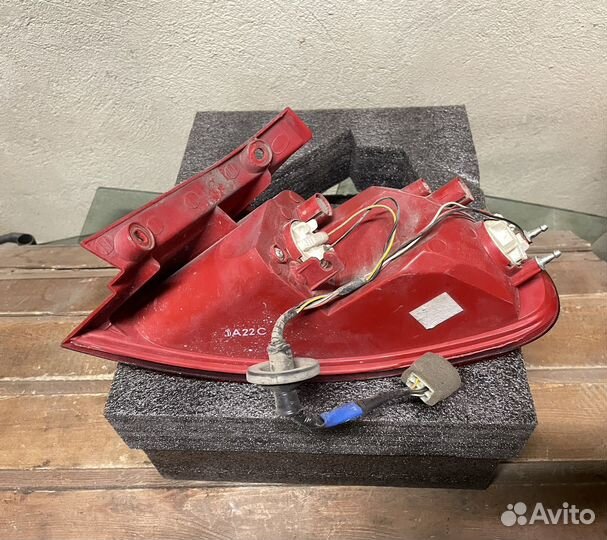 Задний левый фонарь Шевроле Лачетти Хэтчбек