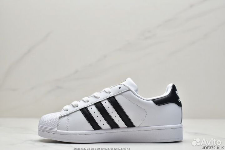 Кроссовки Adidas originals Superstar Р37,5