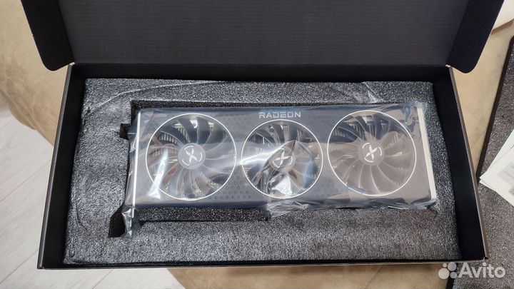 XFX RX6800