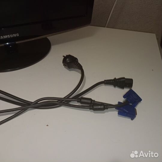 Монитор Samsung syncmaster 2033