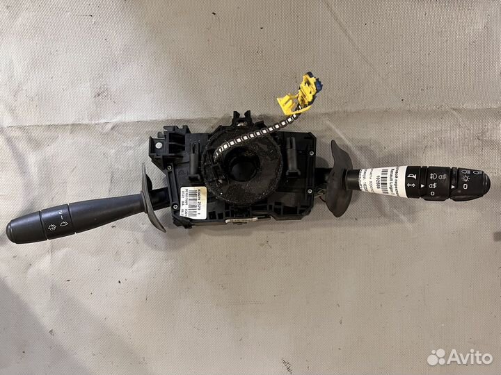 Подрулевой переключатель Renault Logan 2