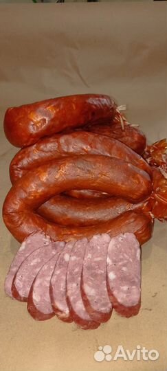 Домашняя колбаса (мясные деликатесы)