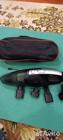 Автомобильный пылесос