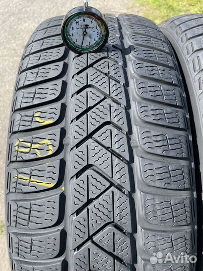 Pirelli Winter Sottozero 3 215/55 R17