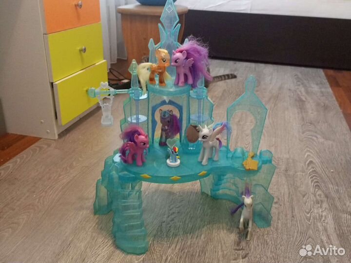 Игрушечный замок