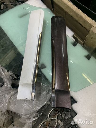 Накладка задней двери Лексус GX460 2012-2018