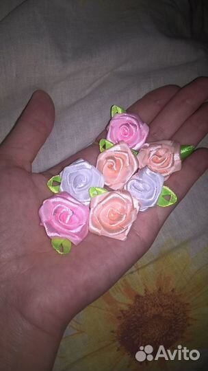 Розы атласные