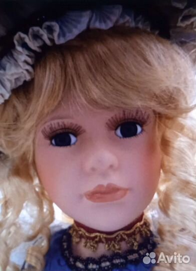 Кукла фарфоровая коллекционная, 94см