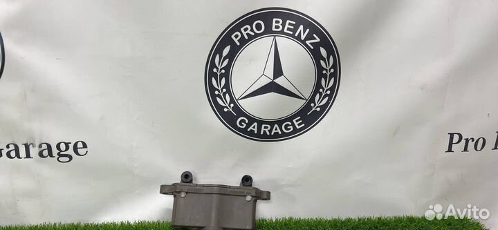 Пиропатрон петли капота правый Mercedes-Benz