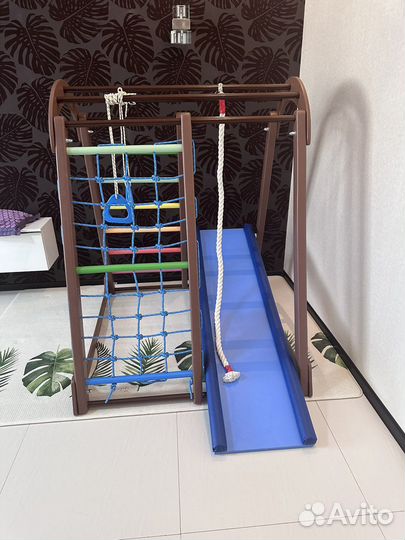 Детский спортивный уголок