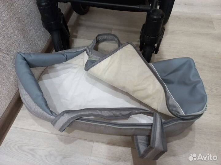 Детская коляска-трансформер Car-Baby