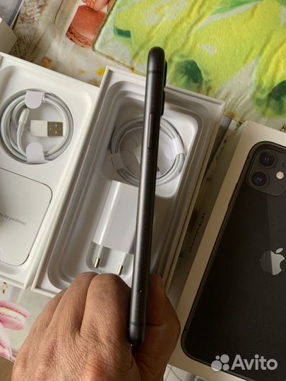 iPhone 11, 64 ГБ