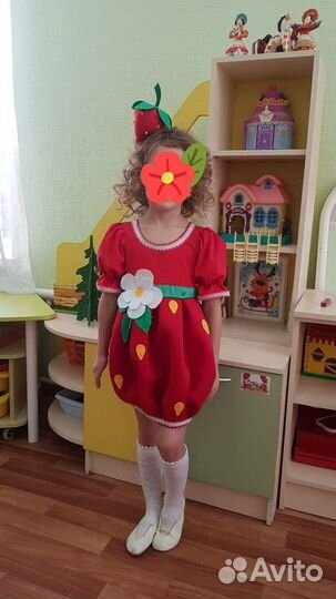 Костюм клубнички (землянички)