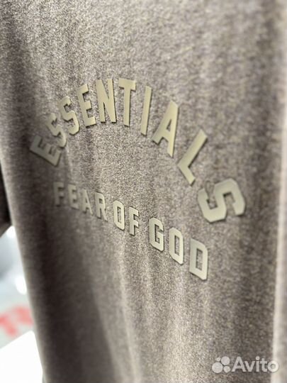 Футболка Fear of God Essentials