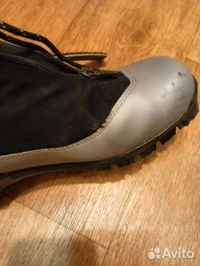 Лыжные ботинки spine 42, с дыркой