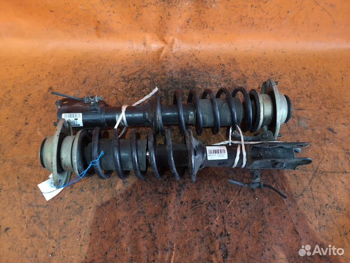 Амортизатор передний Suzuki Alto MA21S