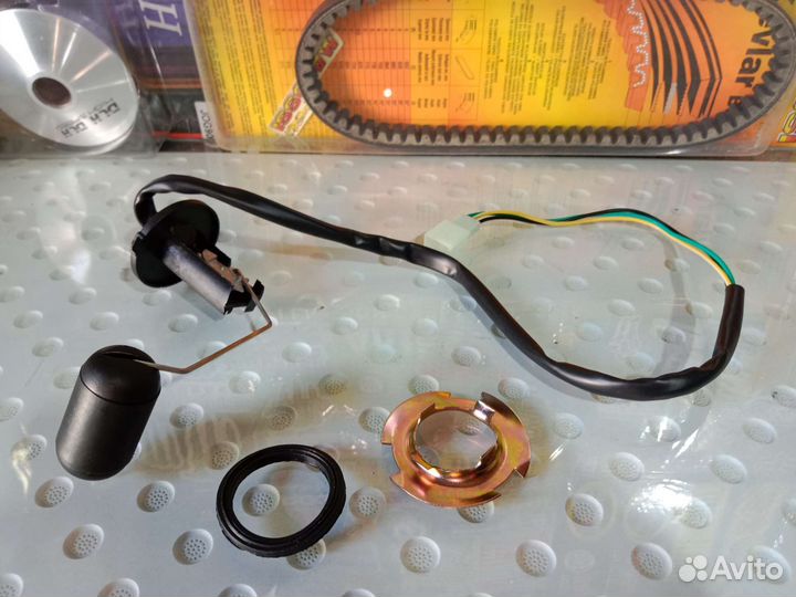 Датчик уровня топлива на скутер 50/80сс