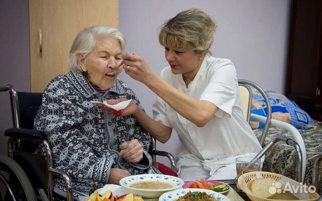 Сиделка - прихoдящая или с проживанием