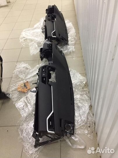 Торпедо Toyota RAV-4 XA50 2020г