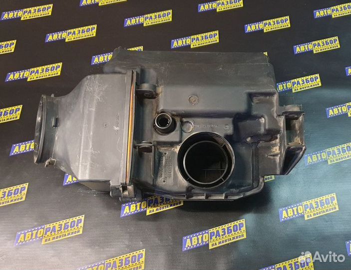 Корпус воздушного фильтра Renault Duster