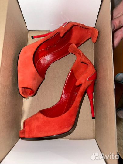 Обувь женская 36 размер