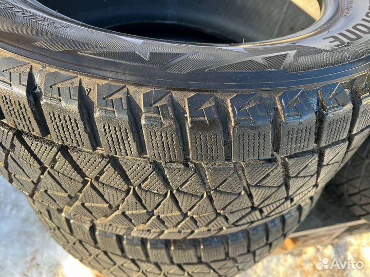Bridgestone Blizzak DM-V2 255/55 R18