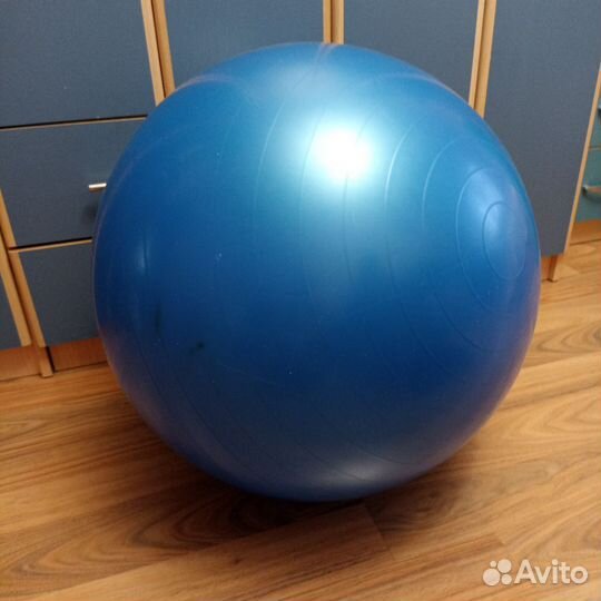 Гимнастический мяч фитбол