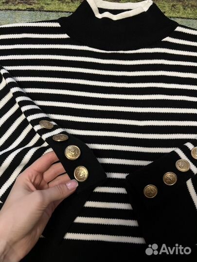 Свитер женский