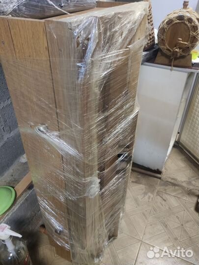 Детская кроватка с маятником и матрасом