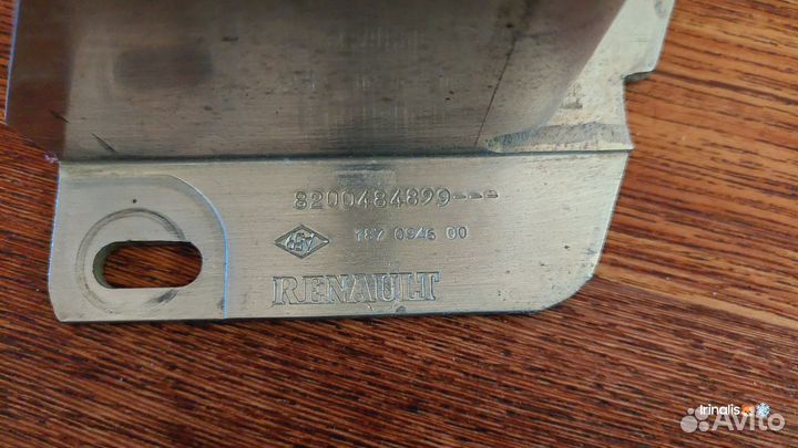 Усилитель заднего бампера Рено scenic 2