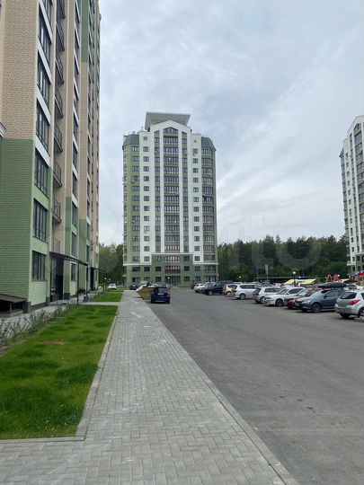 2-к. квартира, 57 м², 3/16 эт.