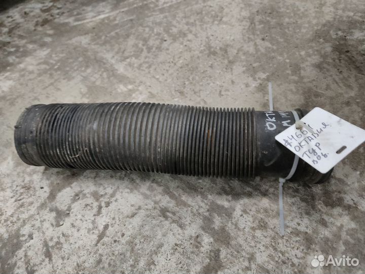 Патрубок воздушного фильтра Skoda Octavia Tour A4