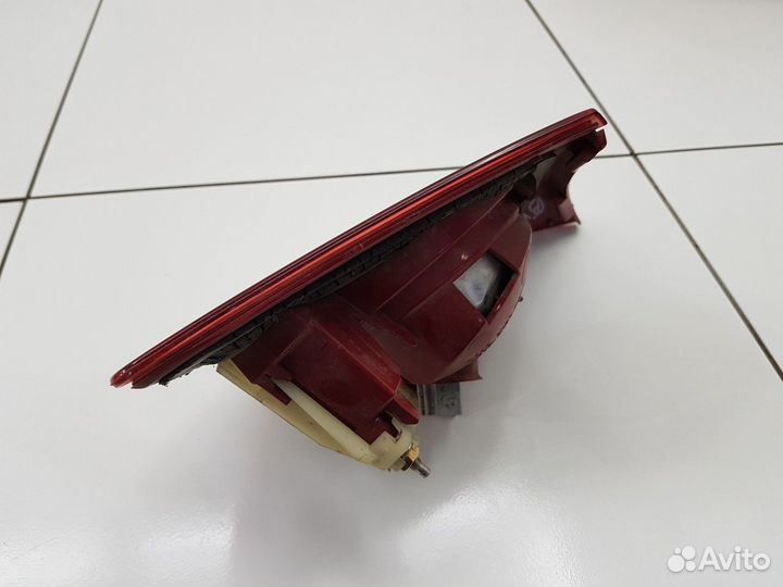 Фонарь задний правый внутренний (Mazda 3)