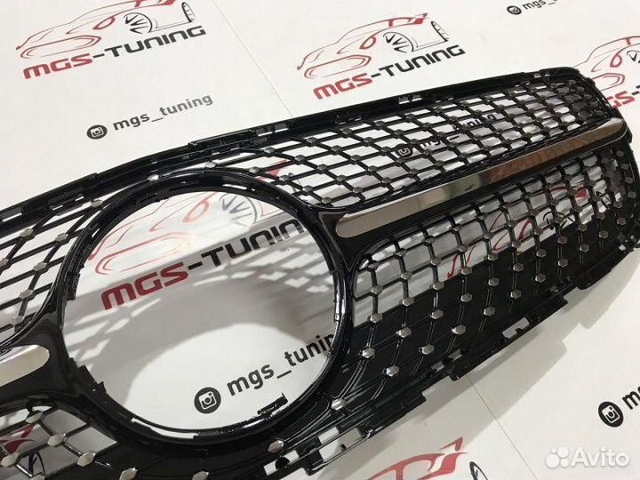 Решетка CLS W218 Diamond Black Без звезды