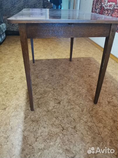 Стол раздвижной полированный в гостиную (СССР)