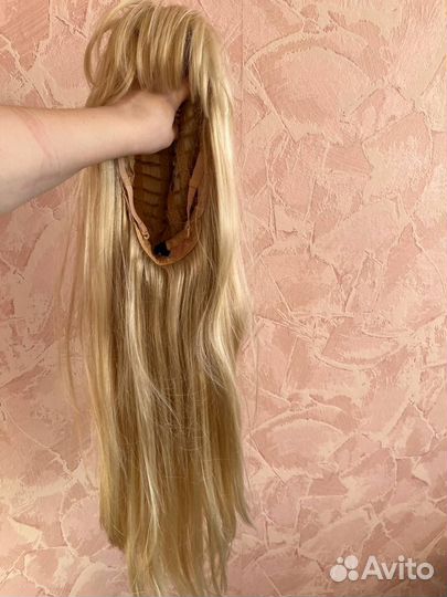 Парик из натуральных волос блонд