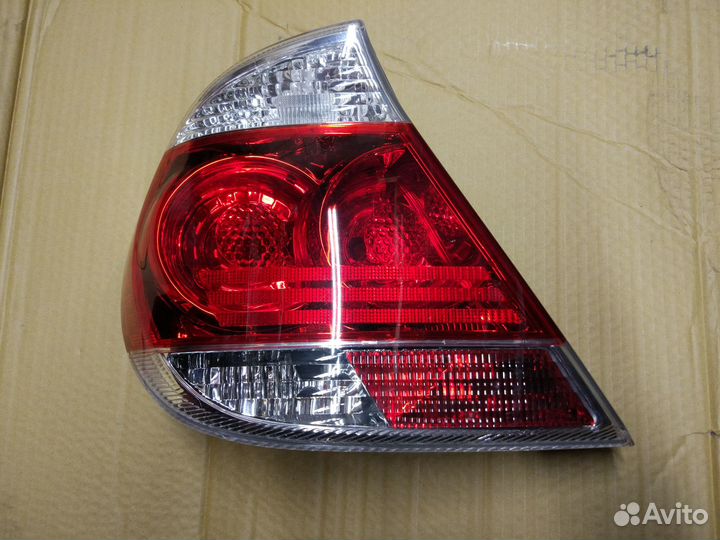 Тойота Камри 30 фонарь задний левый 04-06г 5лам сс