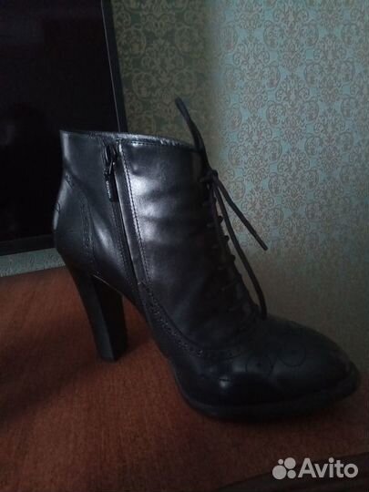 Ботильоны geox (40р.)