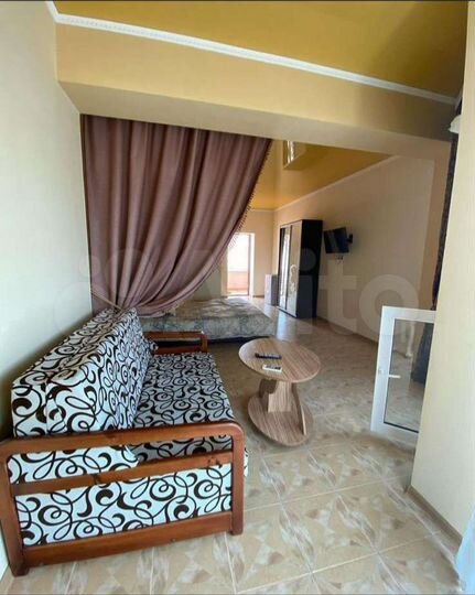 Комната 50 м², 1/2 эт.