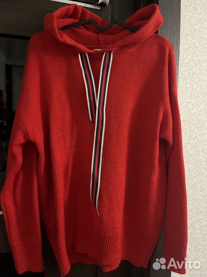 Джемпер с капюшоном