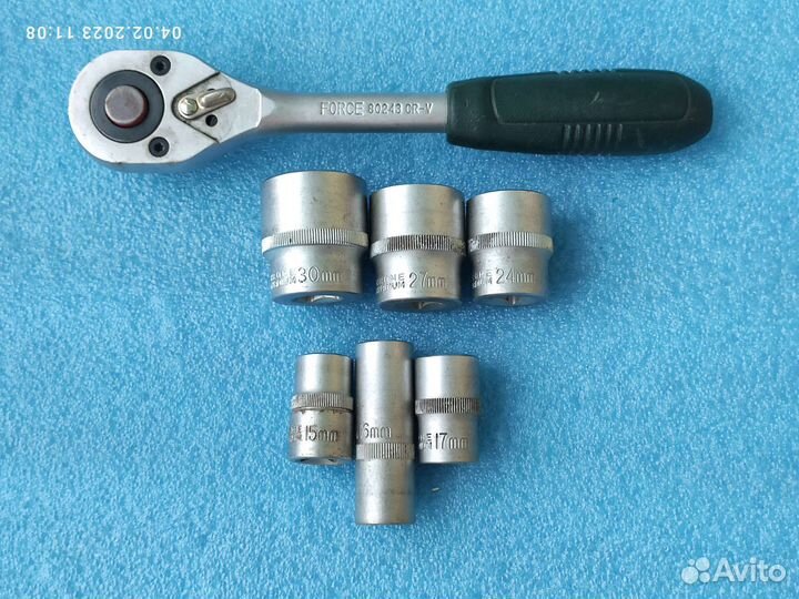 Ключ трещётка с головками