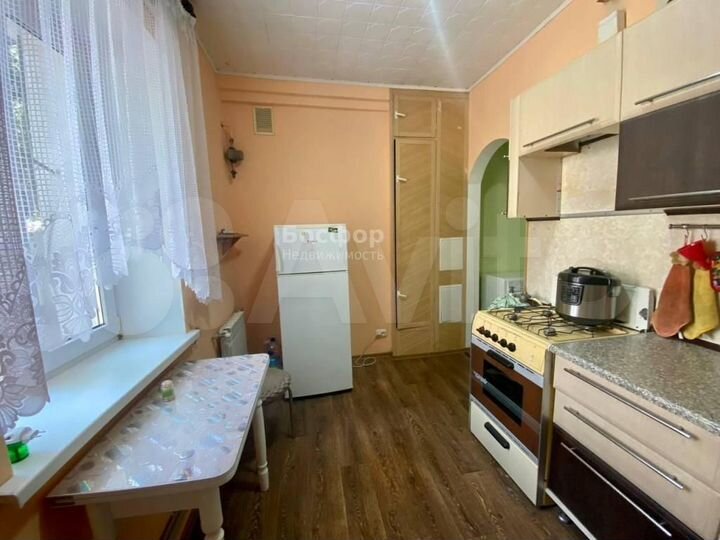 2-к. квартира, 49 м², 1/2 эт.