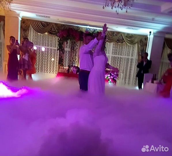 Тяжёлый дым, конфетти, пиротехника